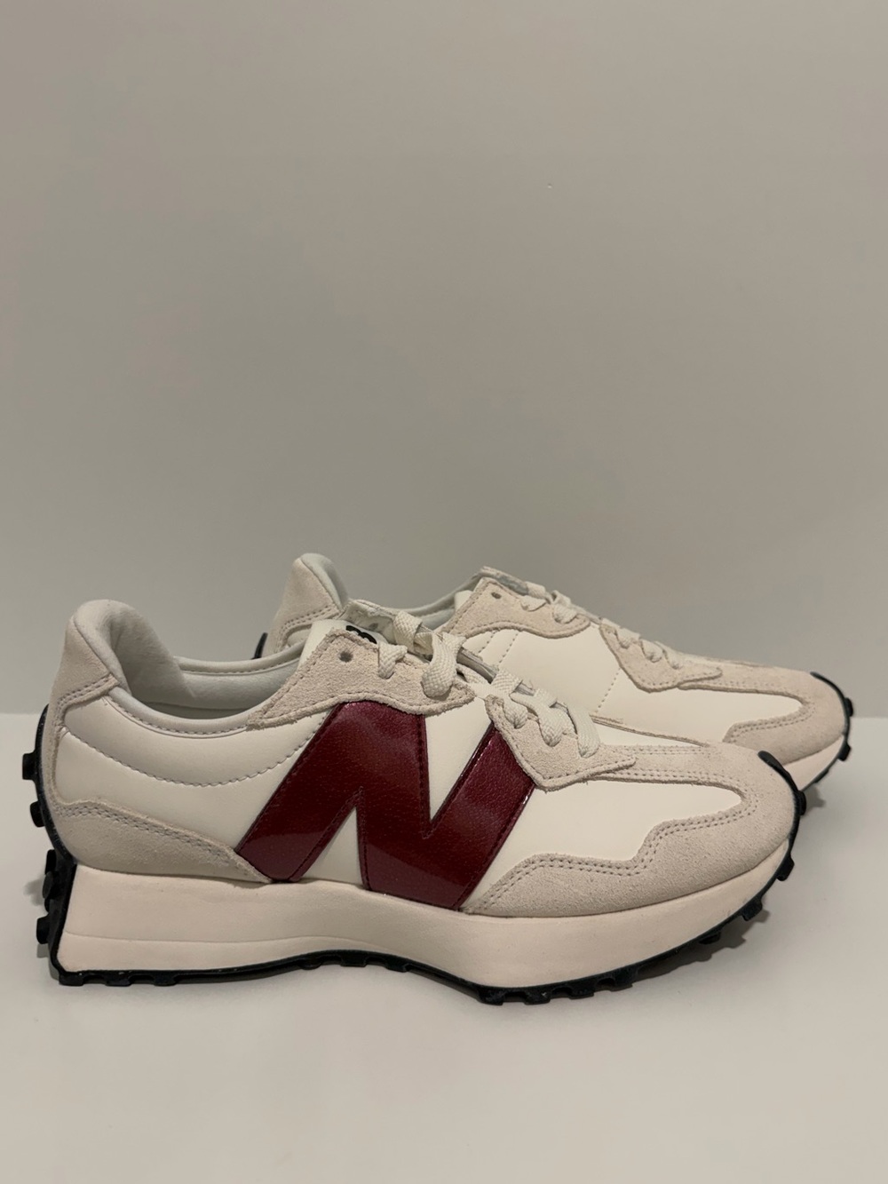 NWOB New Balance 327 Sneakers Sea Salt/Monarch/Burgundy 8 - Picture 5 of 16